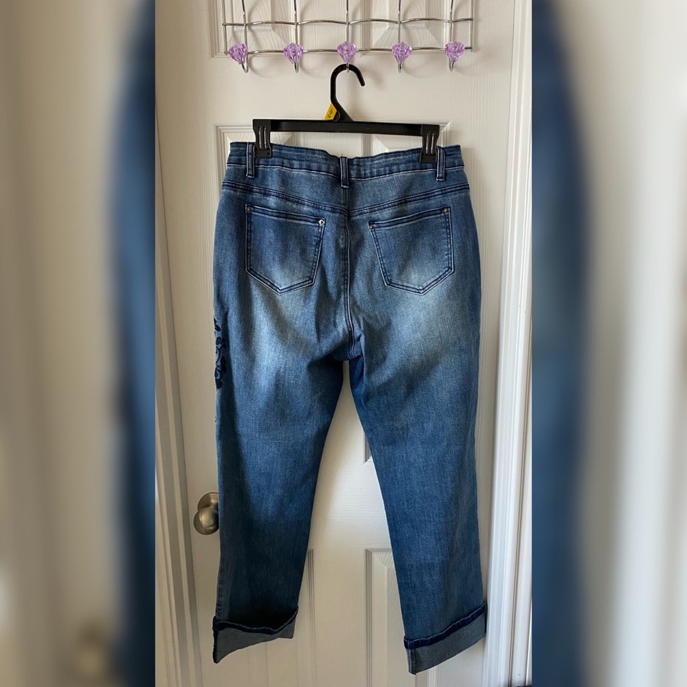 Floral Print Blue Jeans - Picture 2 of 4